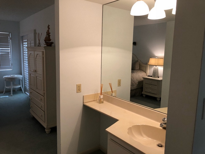 Master Bedroom Vanity Area